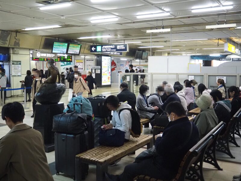 4月11日 JR札幌駅 待合席