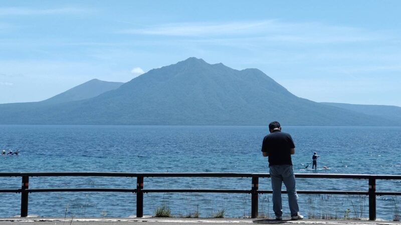 支笏湖の湖畔周辺からの風景3