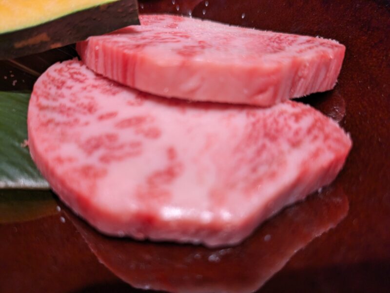 田村の北海道産彩り4種焼肉＆冷麺脂の乗った肉