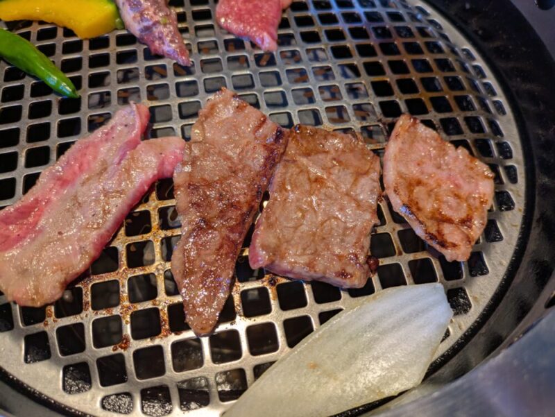 焼肉徳寿福住店　焼かれた肉