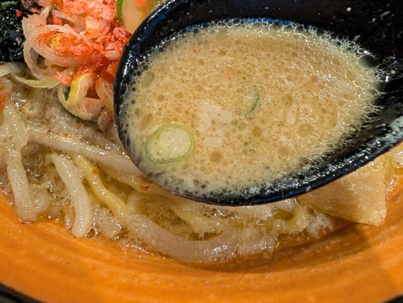 虎鉄 海老味噌ラーメンのスープ