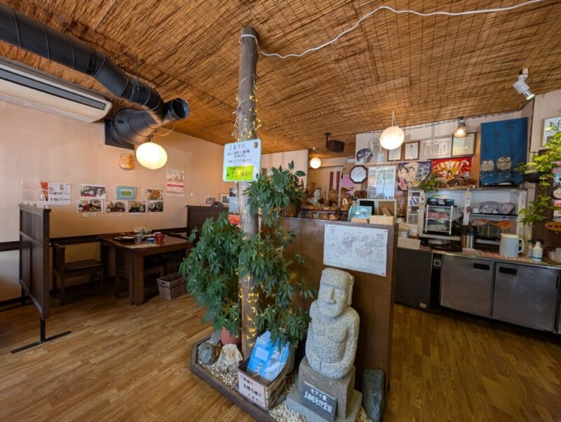 一膳 店内