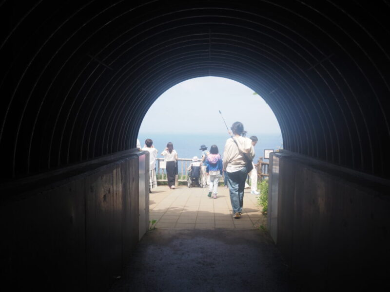 積丹 島武意海岸 トンネル