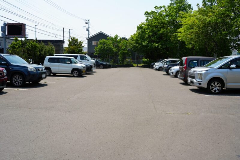 石山緑地 駐車場