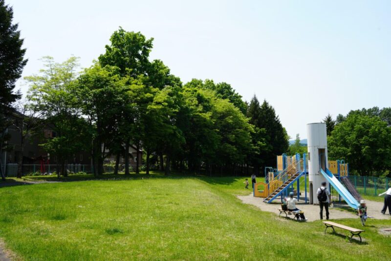 石山緑地 遊具