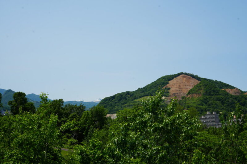 石山緑地 遠くに見える景色 硬石山