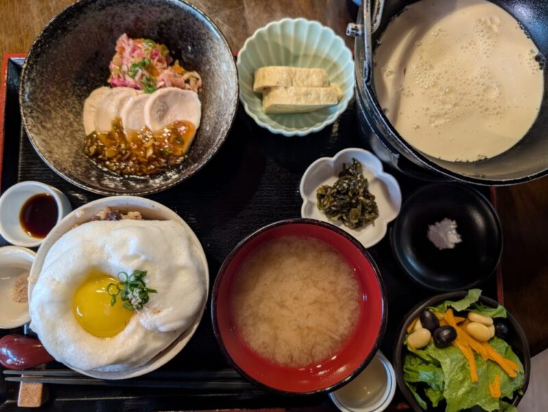 菜はな ふわとろ卵かけランチ 小樽天狗山の麓にある古民家カフェ&レストラン