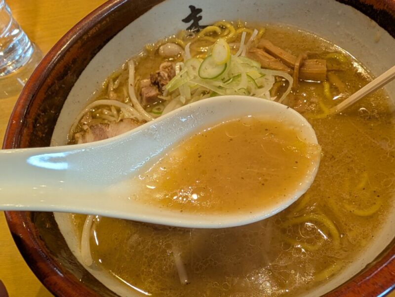 らーめん末 味噌ラーメン スープ