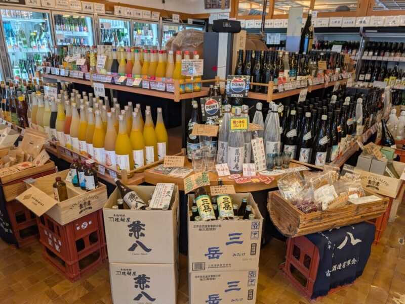ジェラート札幌果林樹 地酒仙丸 店内